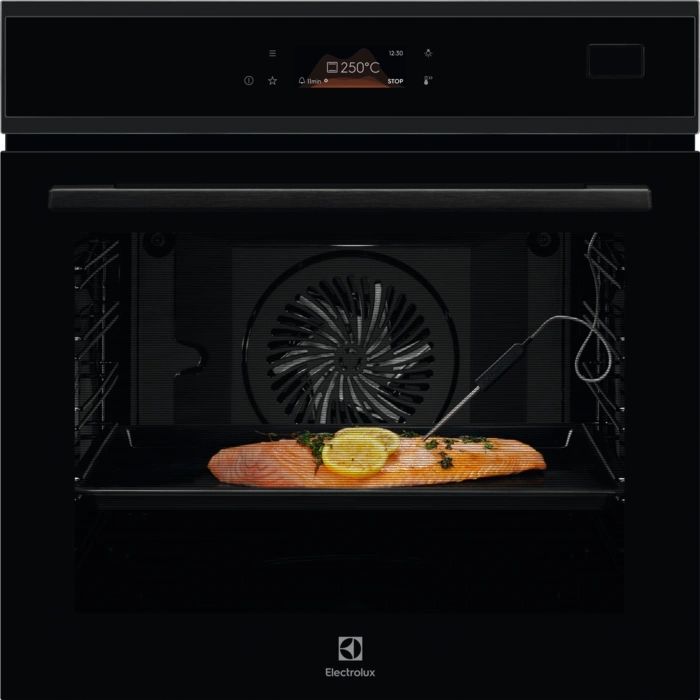 Духовой шкаф электрический Electrolux EOB8S39H, черный