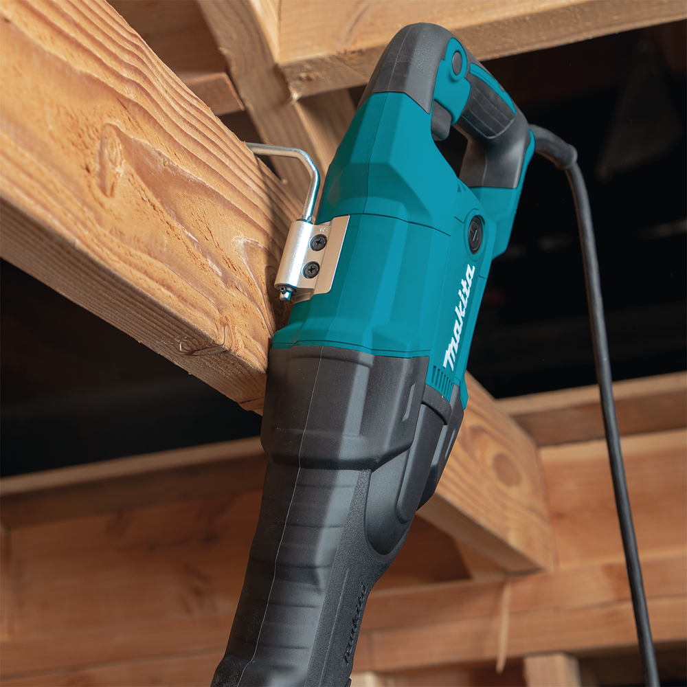 Пила сабельная Makita JR3061T