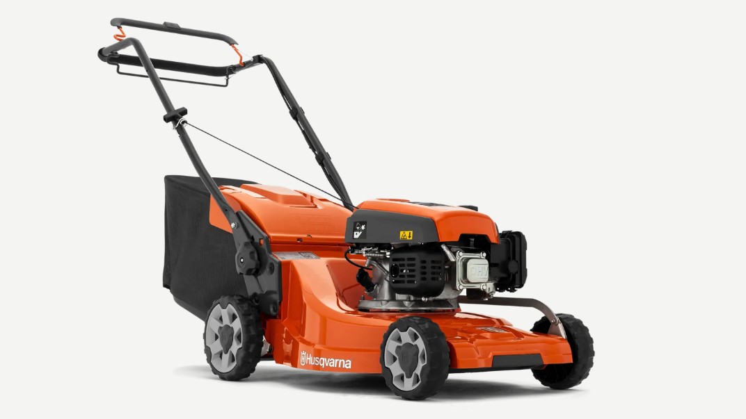 Бензиновая газонокосилка Husqvarna LC 247S