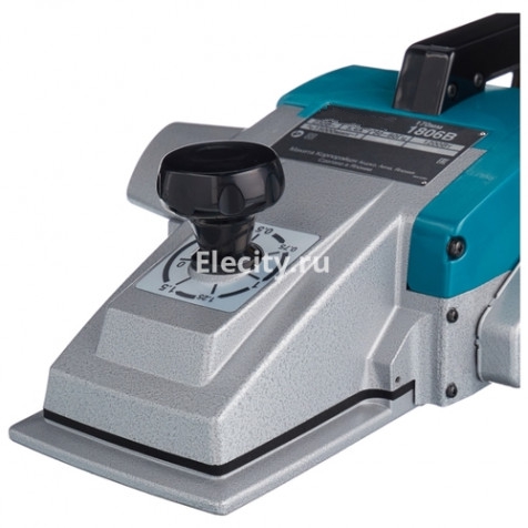 Электрорубанок Makita 1806B