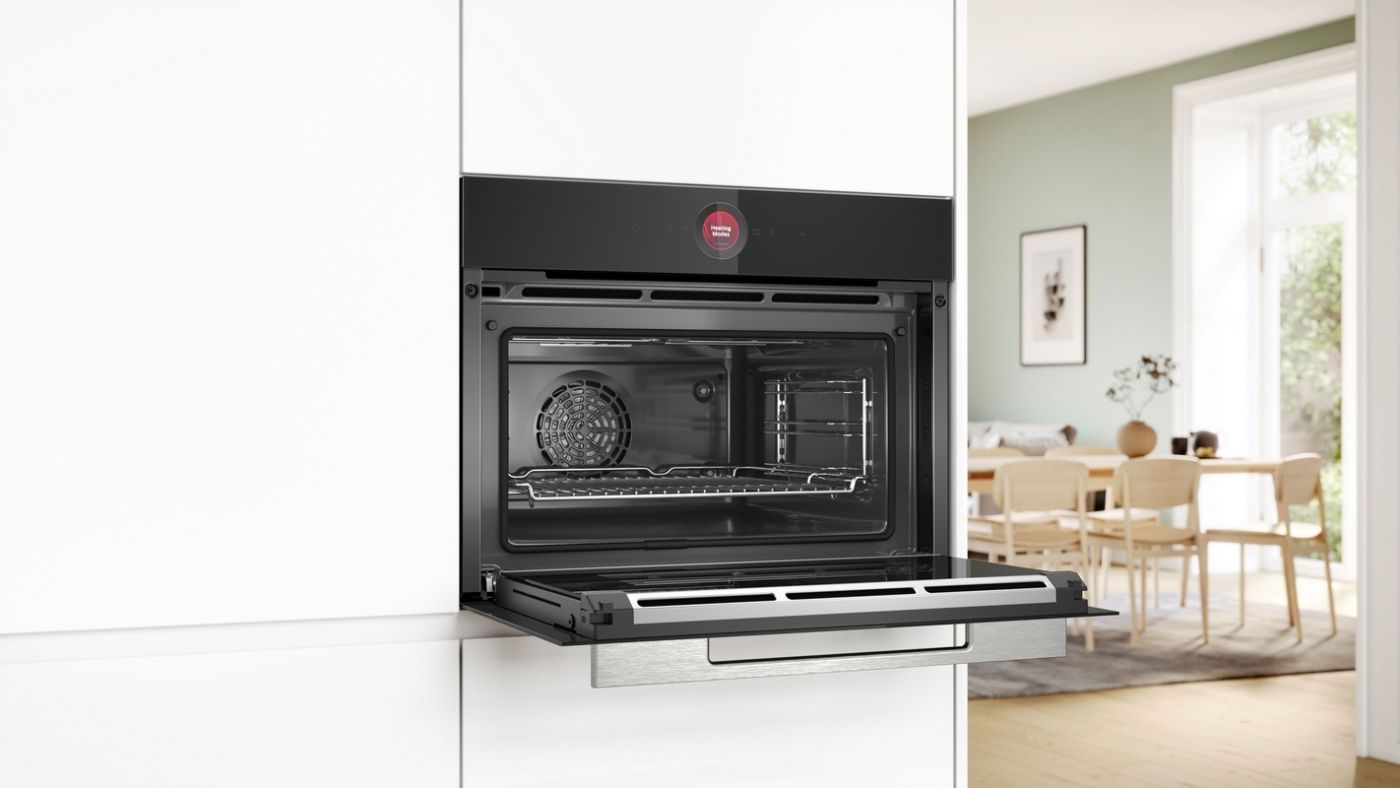 Духовой шкаф электрический Bosch CBG7741B1, черный